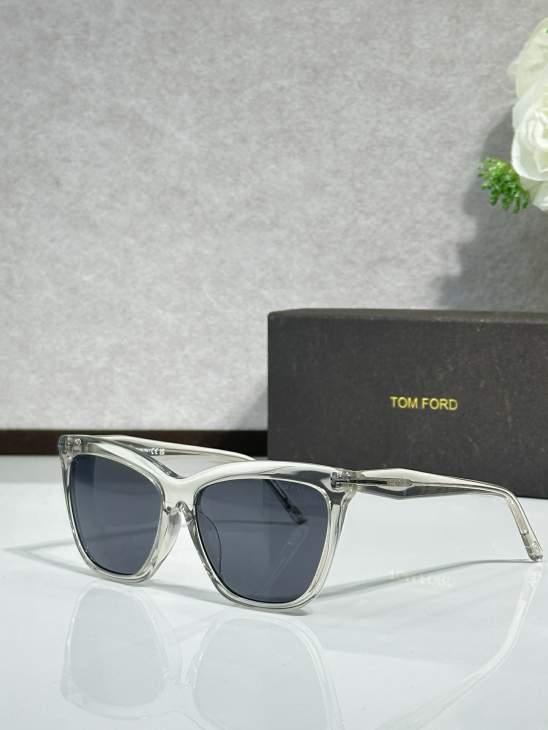 Picture of Tom Ford Sunglasses _SKUfw76439995fw